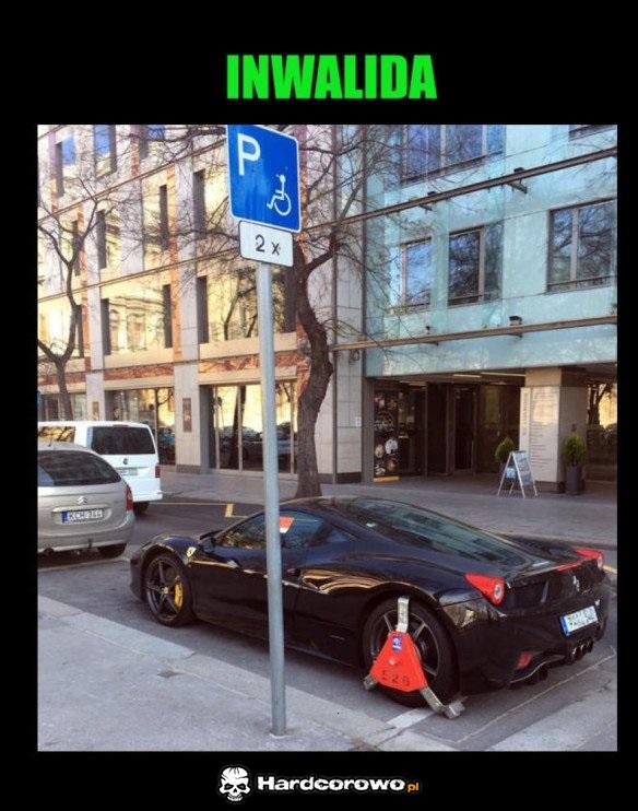 Na parkingu - 1