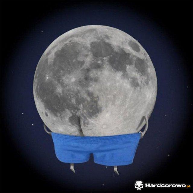 Ubrany księżyc - 1