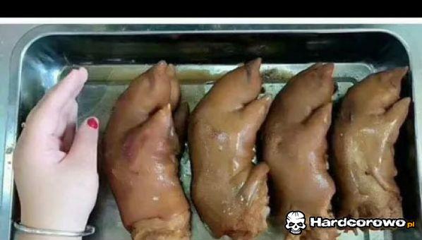 Świńskie łapy - 1