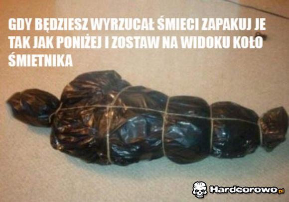 Wyrzucone śmieci - 1