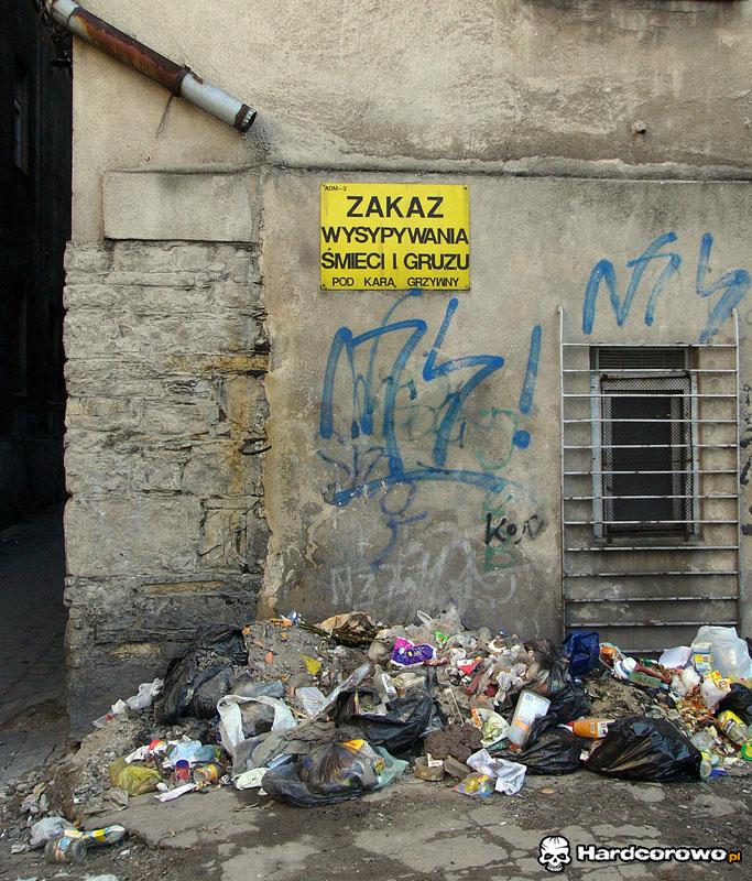 Zakaz wysypywania śmieci - 1