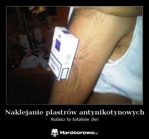 Naklejanie plastrów antynikotynowych - 1