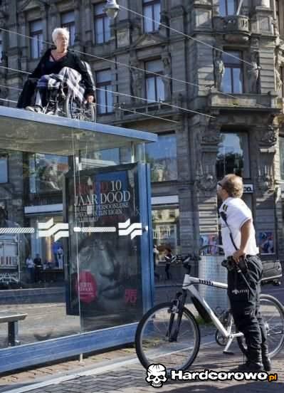 Jak ona się tam dostała? - 1
