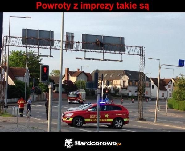 Powroty z imprezy - 1