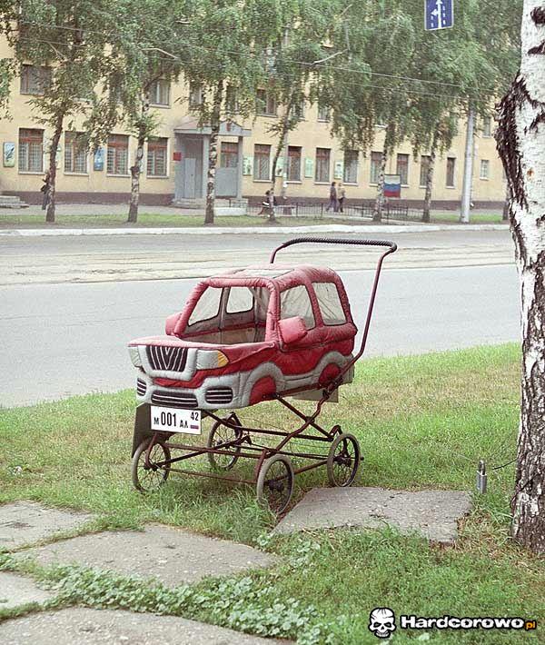 Zabezpieczony wózek dziecięcy  - 1